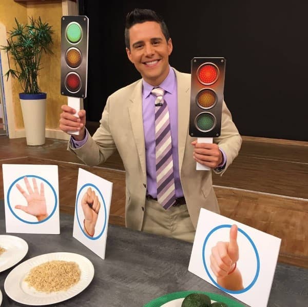 Siempre tiene muy buenos consejos y cuida de nuestra alimentación.