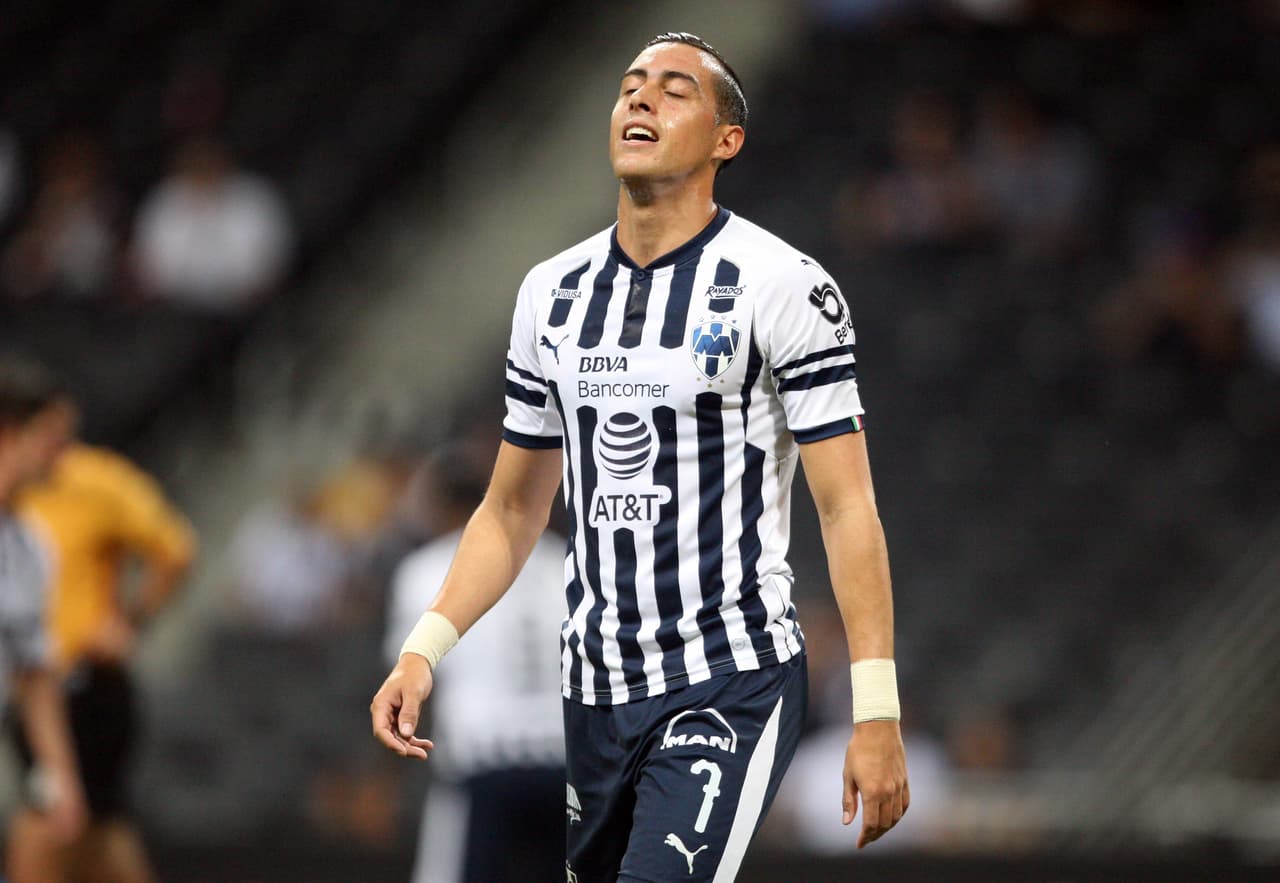 Pero el argentino estaba en fuera de lugar y la anotación que estaba buscando el Monterrey para aplacar al Zacatepec no fue válida.