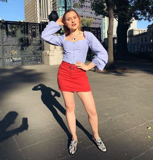 Entre 2008 y 2009, la actriz nacida el 13 de febrero de 1995 en la Ciudad de México, participó en 'Un gancho al corazón'.