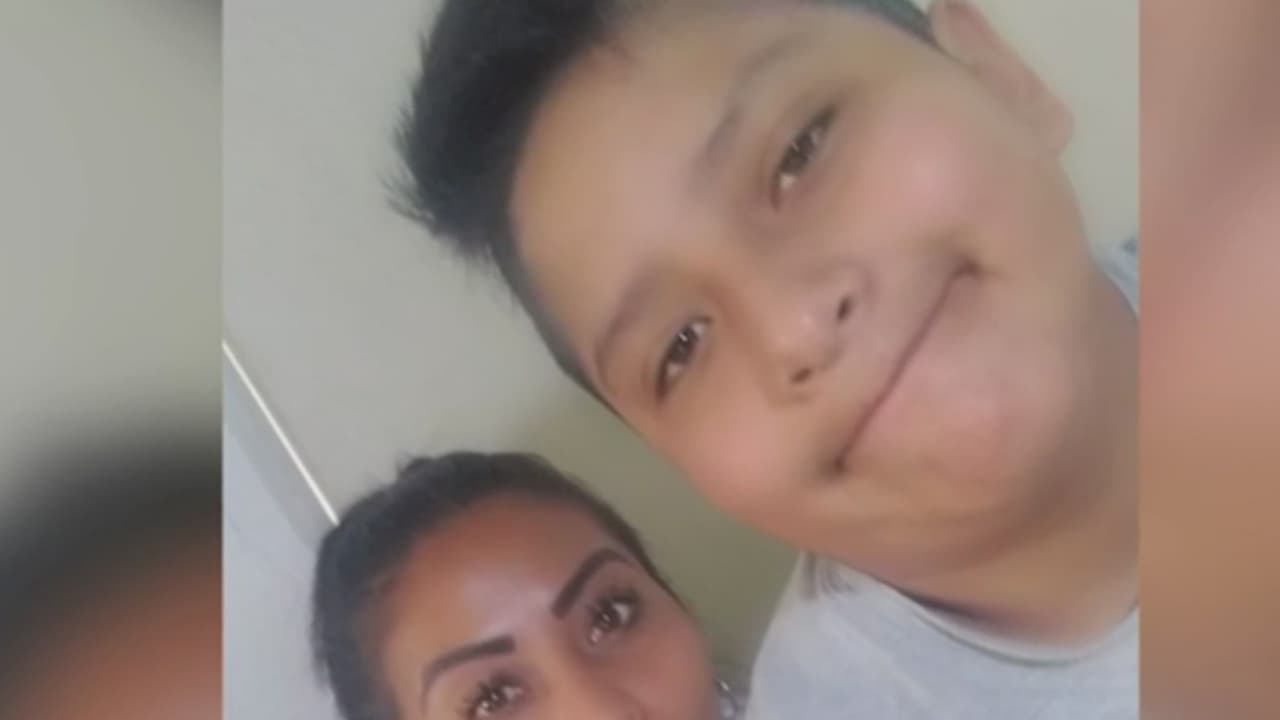 "Lo encontré, pero muerto": la madre de Brandon encuentra a su hijo entre las víctimas fatales de la tragedia del metro de CDMX