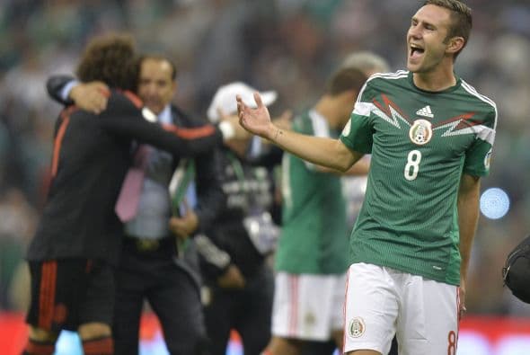 Layún hizo historia al convertirse en el primer defensor en la Liga MX al convertir 4 goles en un solo partido, se los hizo al Santos Laguna en una noche que nunca olvidará.