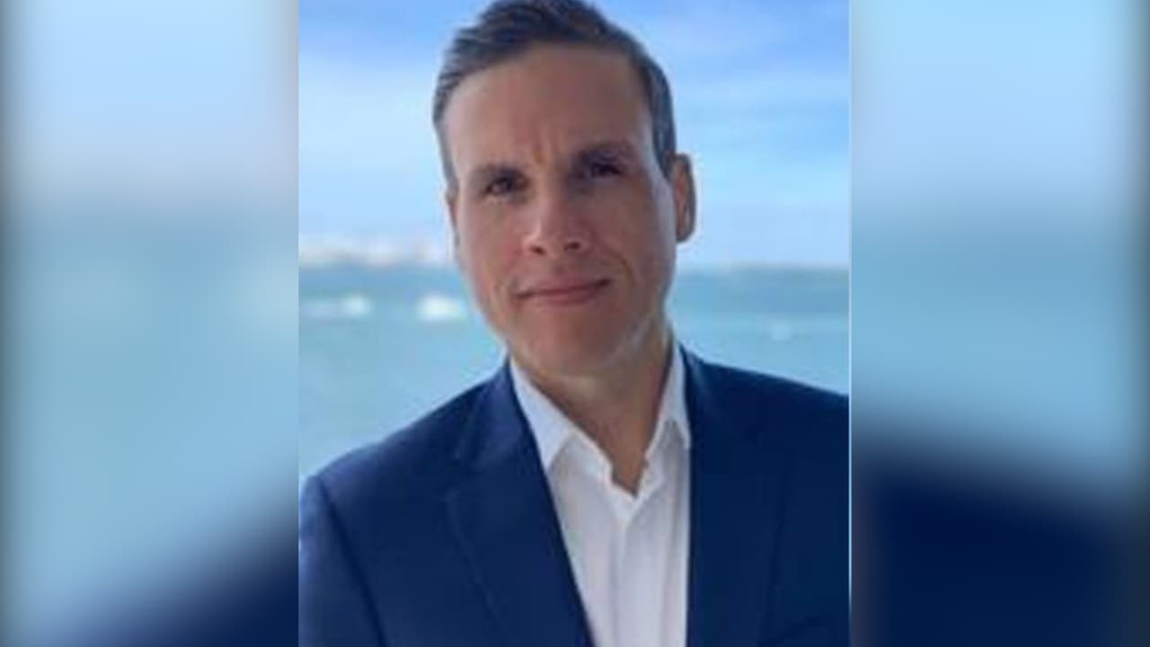  Supuesta orgía lleva a este magnate a perder su vida