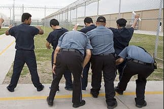 Asistencia gratis para los inmigrantes en proceso de deportación en Nueva York