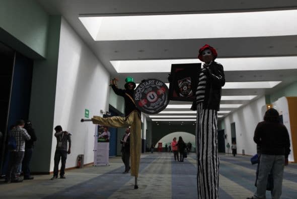 En su presentación al público en general, pudimos ver la dinámica que envuelve a esta serie de conferencias.