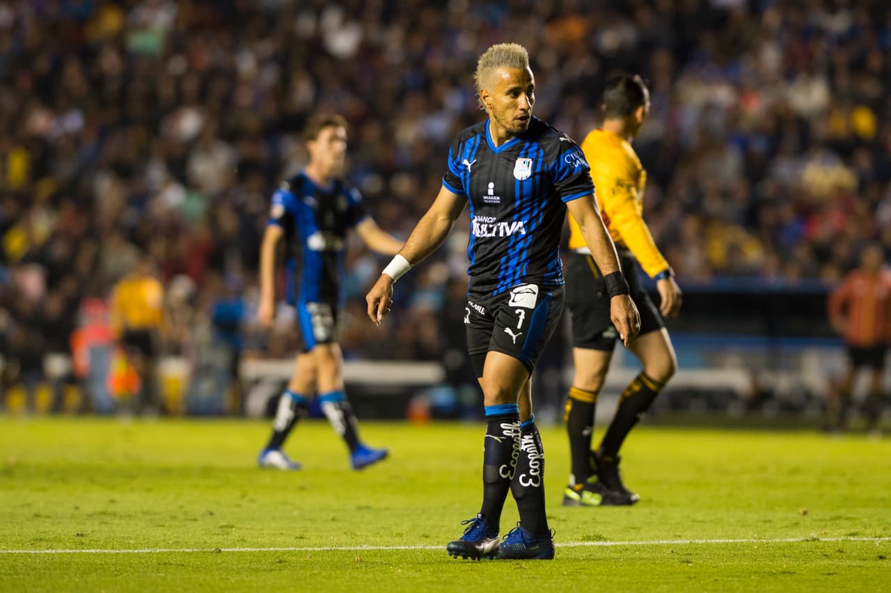 Cruz Azul regresa a casa con una ventaja, si no definitiva si amplia, para el sábado definir la eliminatoria y buscar el boleto a las Semifinales del Apertura 2018.