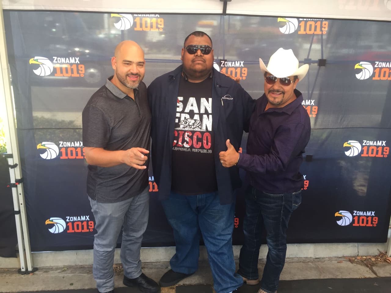 'El Bueno, La Mala y El Feo' no dejan de premiar a los niños en el regreso a clases.