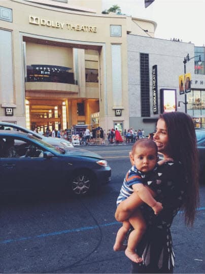 A Michelle le sienta muy bien la maternidad.