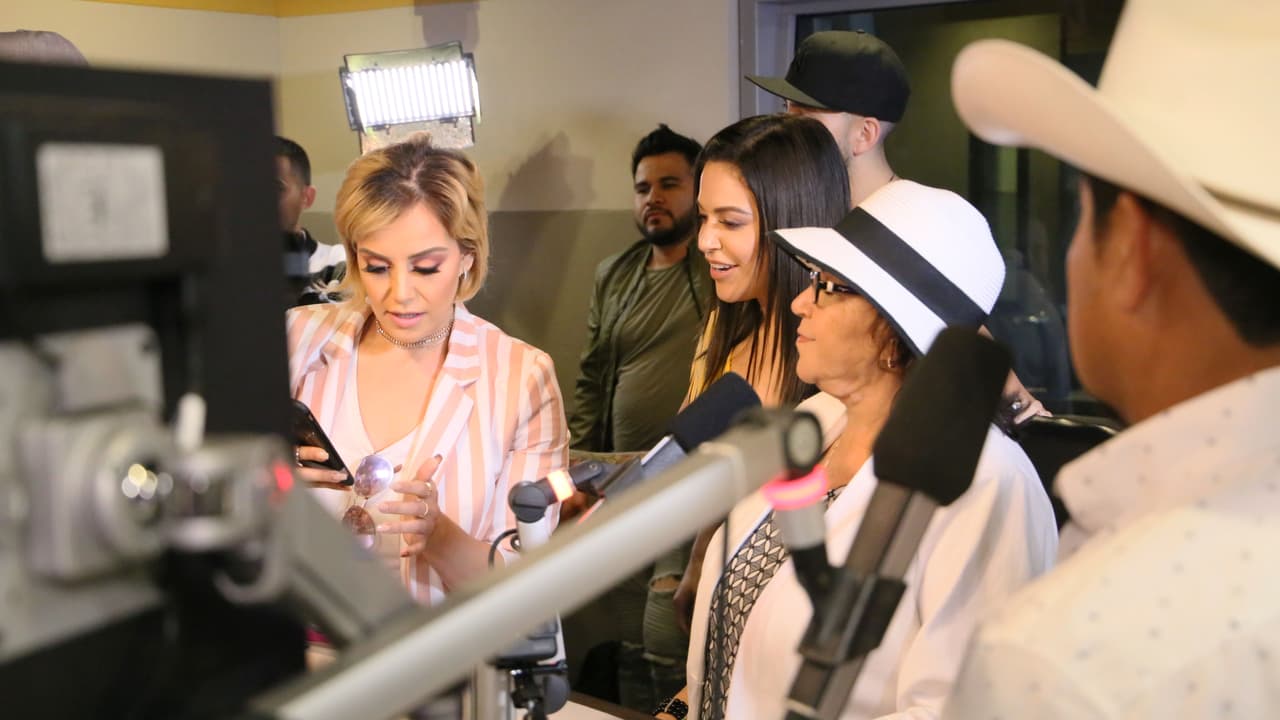 Tal vez la visita más emotiva en mucho tiempo en la cabina de El Bueno, La Mala y El Feo.