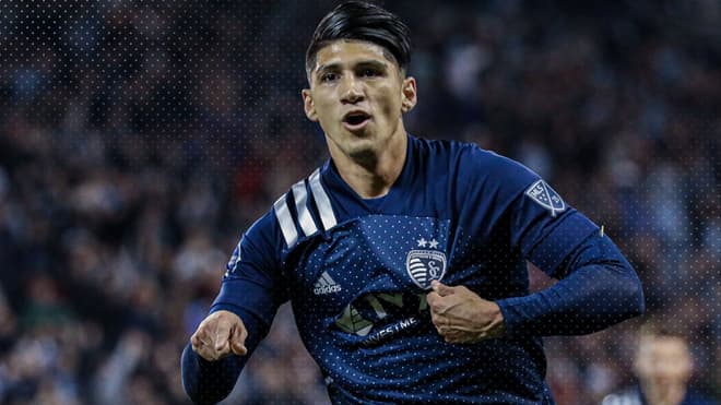 Alan Pulido que ahora milita en el Sporting Kansas City, subió su valor en febrero a siete millones de euros.