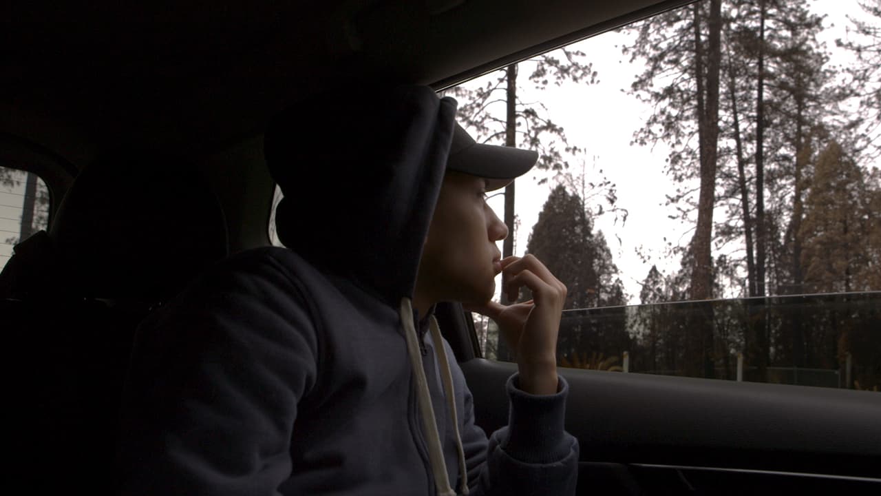 Este es el momento en el que los hijos de Norma Alicia Pérez se enfrentan a la realidad de la devastación que dejó el incendio tras su paso.