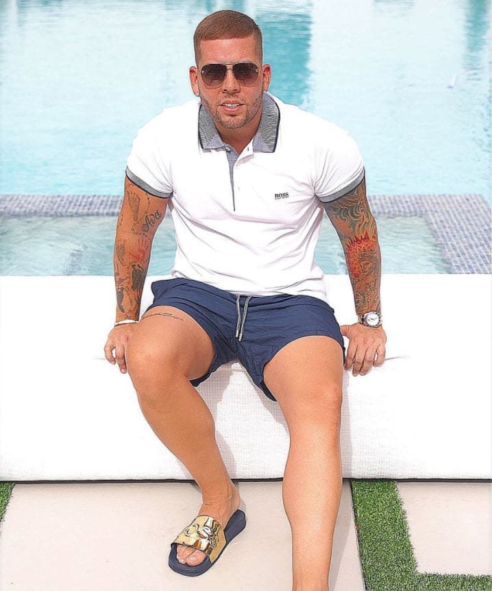 Este 8 de octubre 
<b><a href="https://www.univision.com/temas/vicente-saavedra">Vicente Saavedra,</a></b> el novio de Clarissa Molina, cumplió 39 años y la dominicana se ha mostrado muy cariñosa con él en redes.
<br>