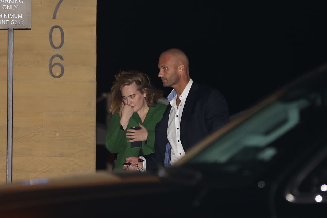 Y siguieron caminando...