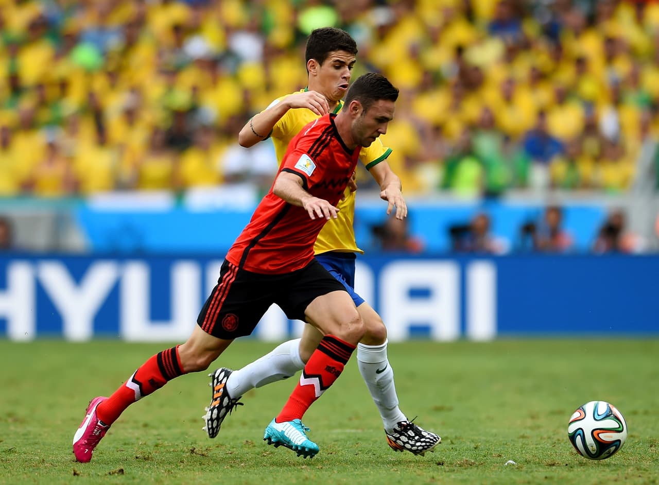 Supo cómo neutralizar a Oscar, quien entonces jugaba en el Chelsea.