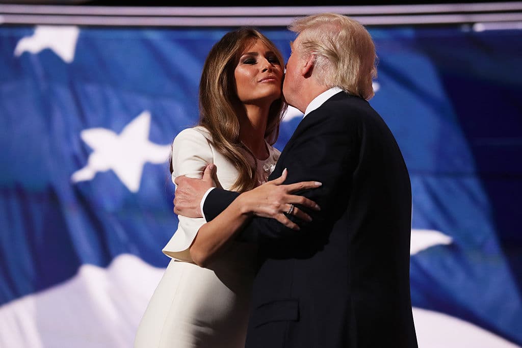La aplicación para la licencia de matrimonio de Melania Trump revela una contradicción