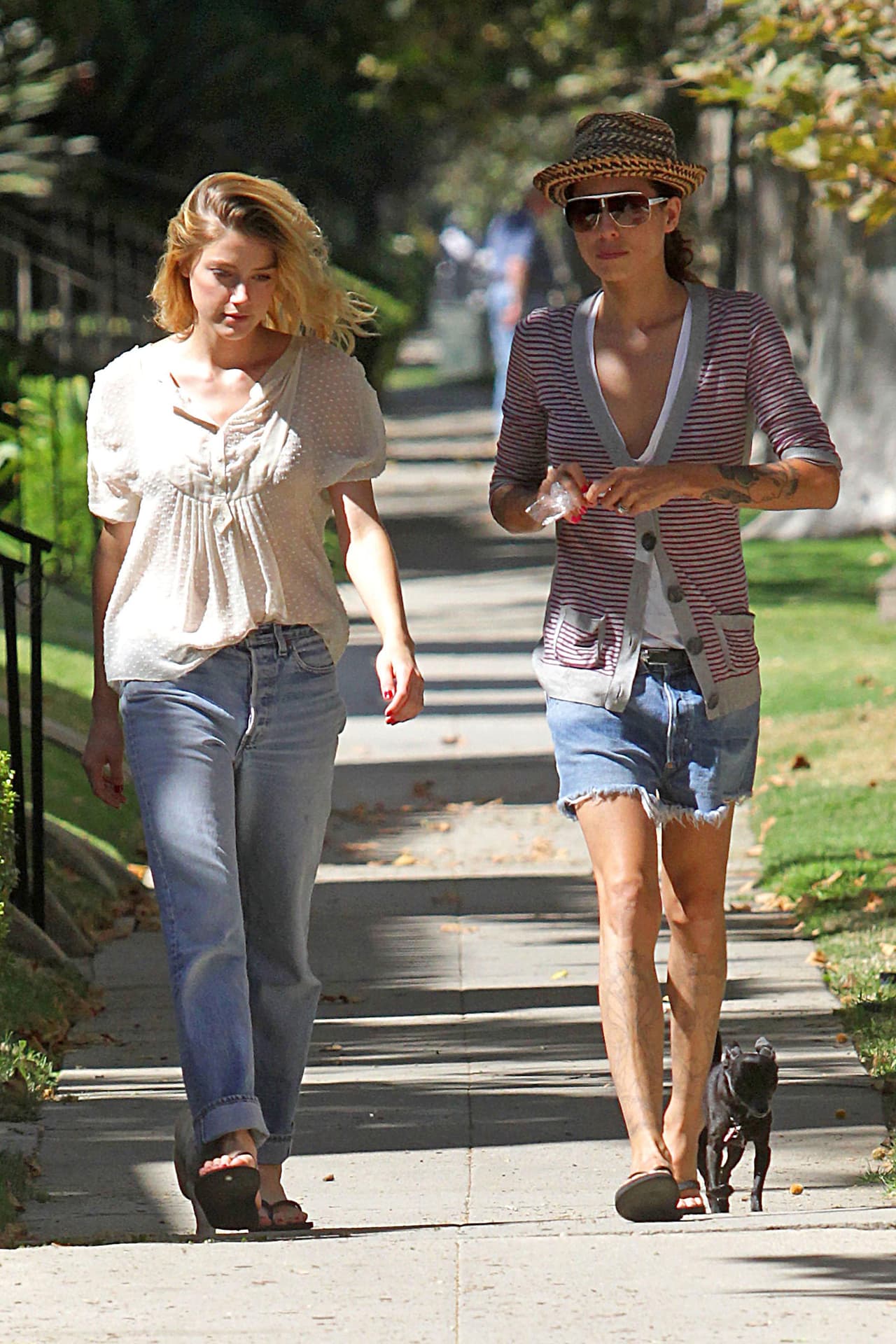 Al día siguiente la modelo tuvo que presentarse ante el fiscal, quien indicó que el caso no podía seguir ya que las dos residían en California.