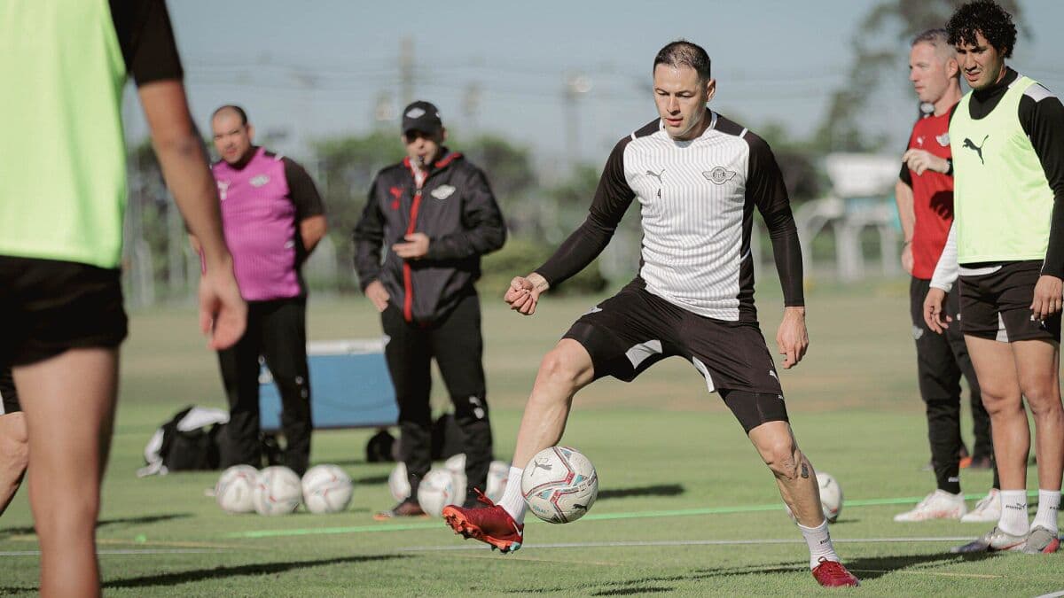 Pablo Aguilar regresa a Paraguay tras 10 años en la Liga MX
