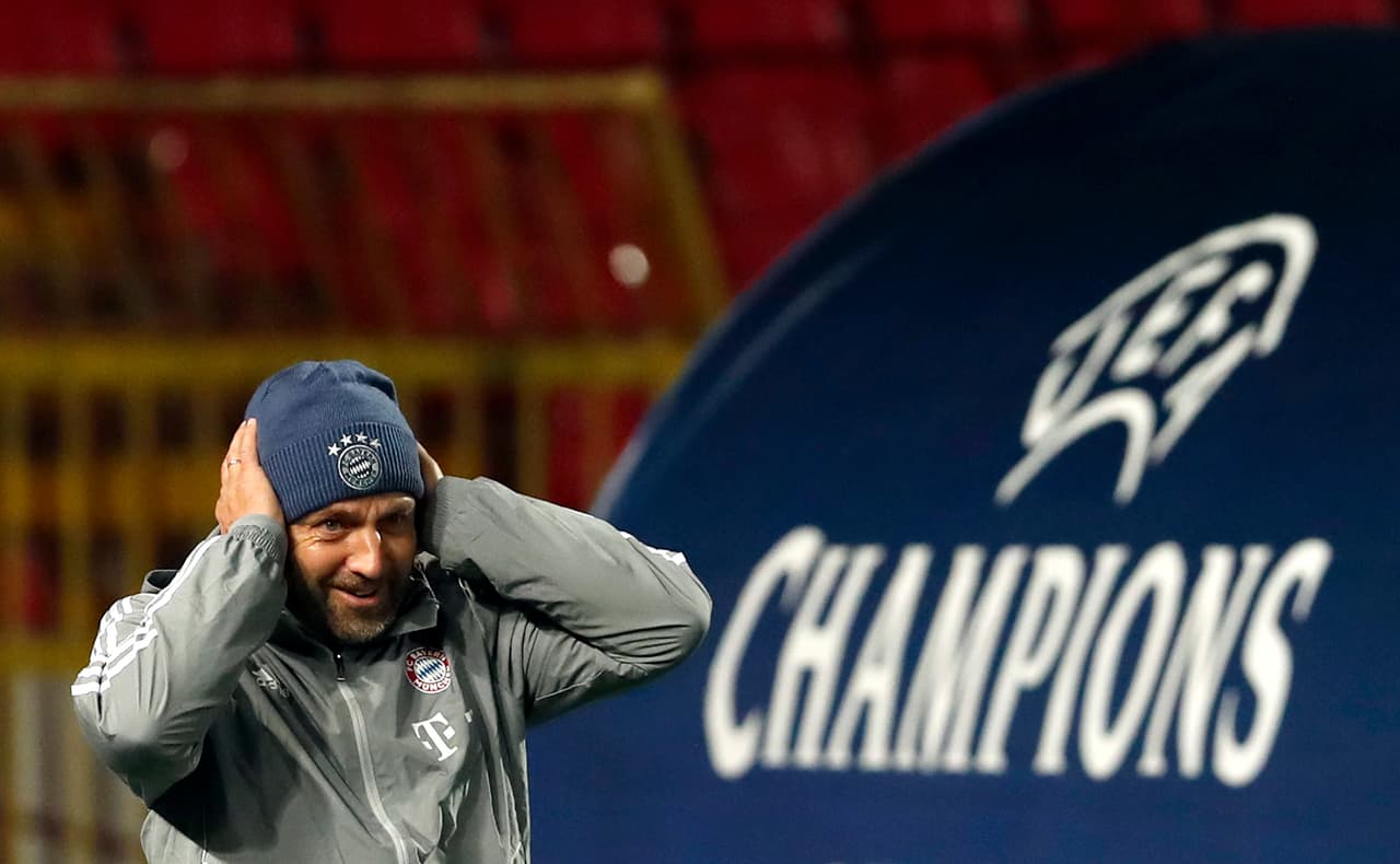 Su sistema de juego varía entre el 4-2-3-1, pero ahora en la Champions League varía con un 4-3-3.