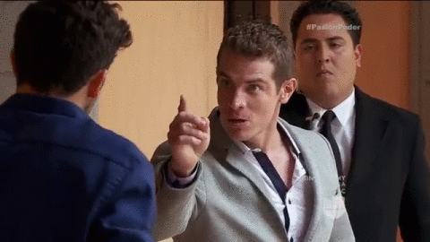 Joshua le advirtió a David que seguirá peleando por el amor de Regina.