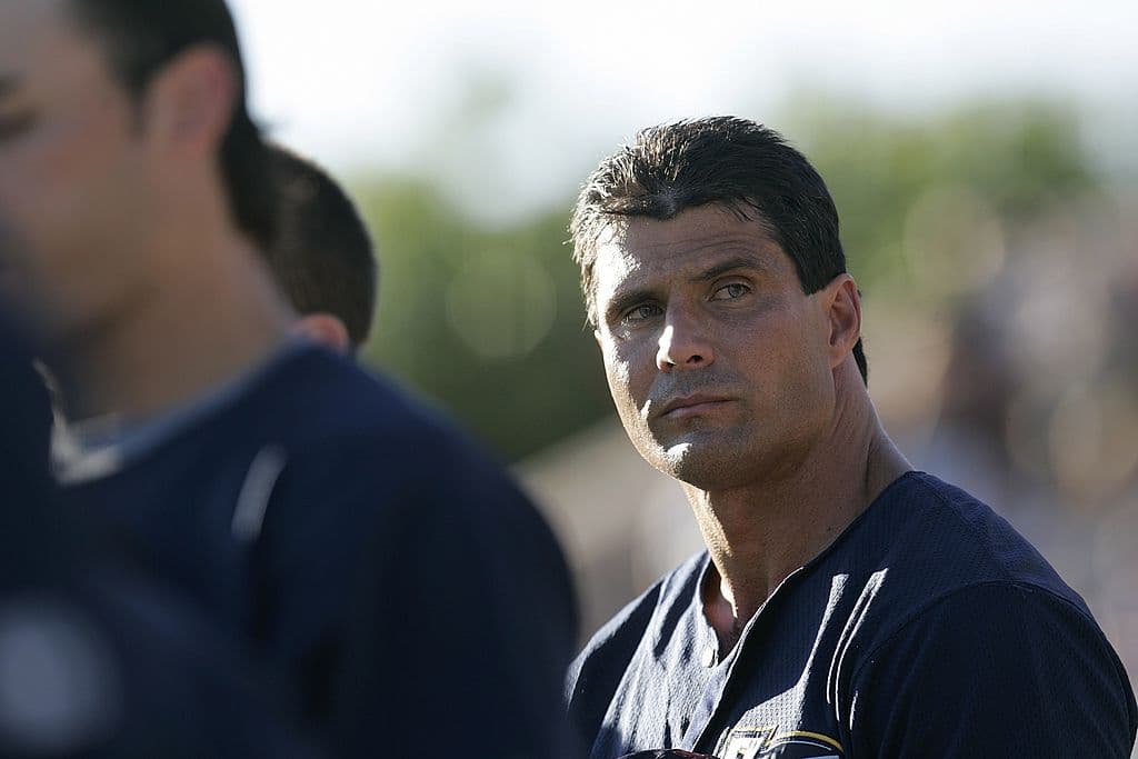 El exbeisbolista cubano americano reveló que cuando estuvo en la cárcel de Miami, un infiltrado le dijo que Alex Rodríguez lo odiaba.