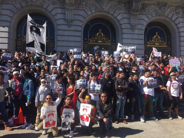 Cientos protestaron afuera del tribunal donde se lleva a cabo el juicio de la familia de Alex Nieto contra la ciudad y el condado de San Francisco.
