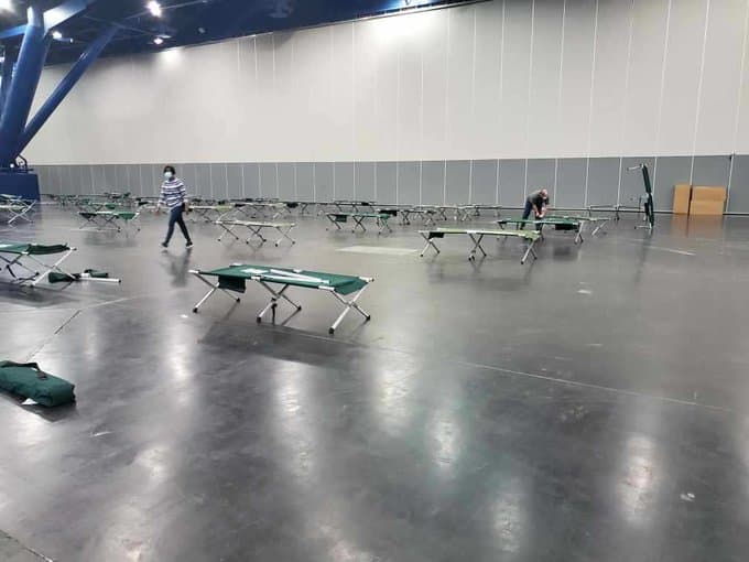 Se han 
<b><a href="https://www.univision.com/local/houston-kxln/abren-refugios-para-albergar-a-desamparados-en-houston-fotos">habilitado albergues</a></b> para ofrecer refugio a los desamparados y a gente sin calefacción en casa.