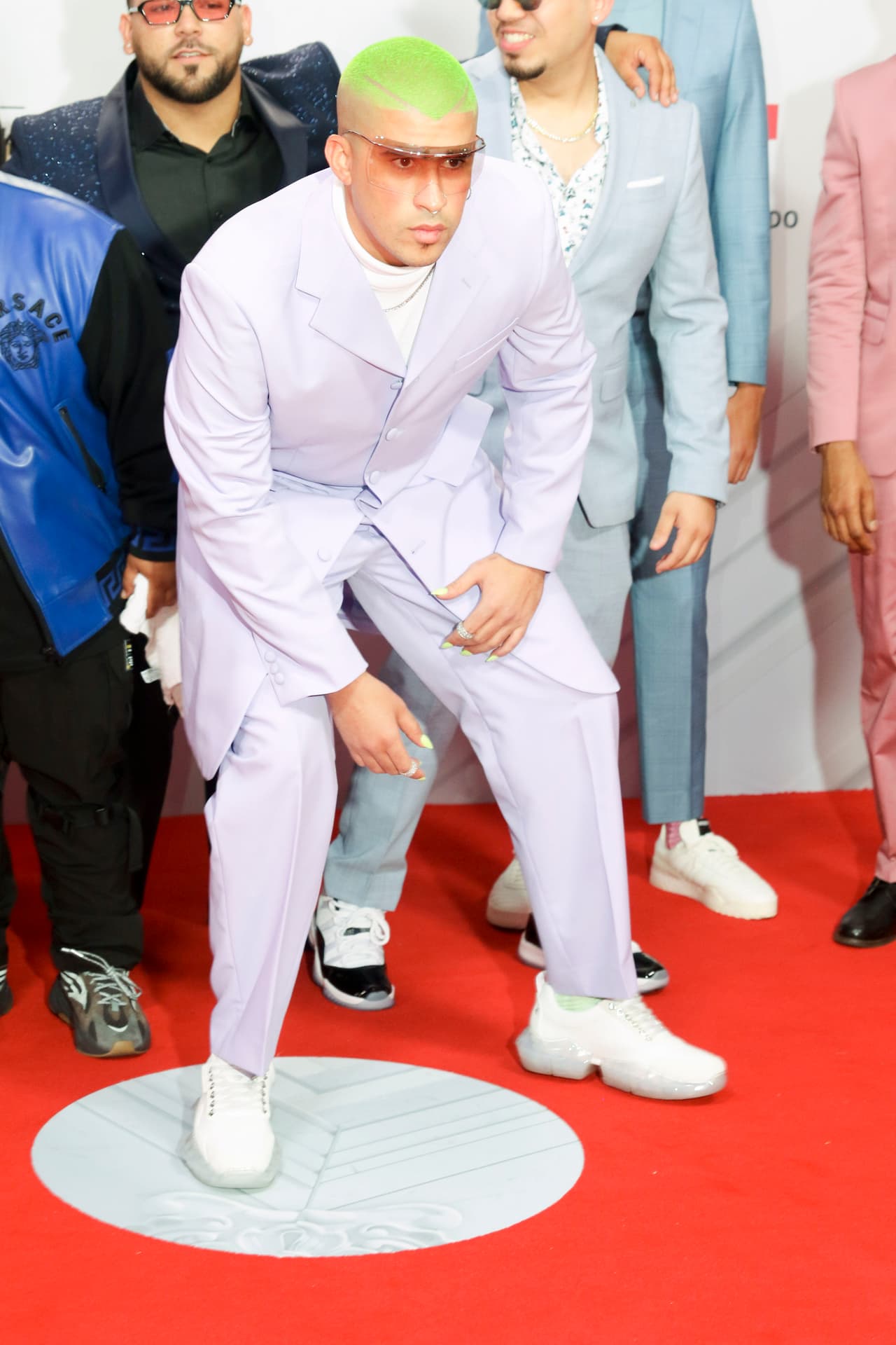 Bad Bunny está nominado a Premios Juventud 2019 en las categorias 'Canción para el carro' y 'La más pegajosa', por el tema 'Mía'.