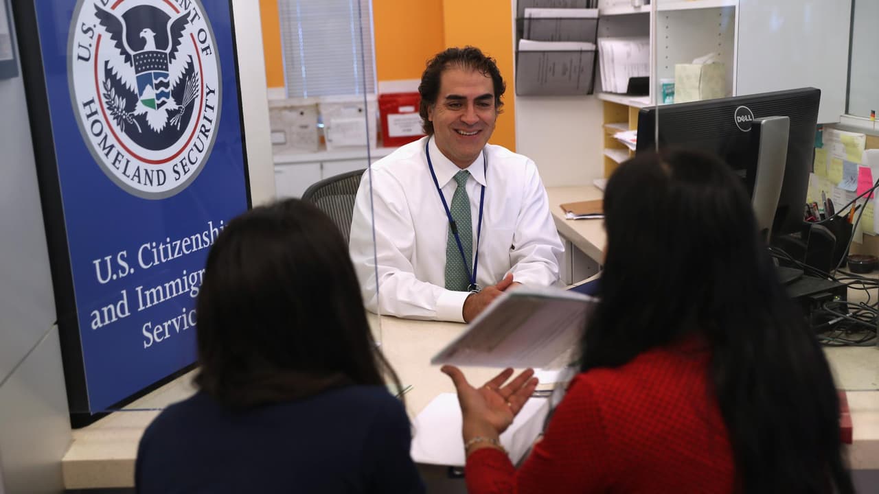 Quiénes pueden solicitar asilo ante la autoridad migratoria de Estados Unidos