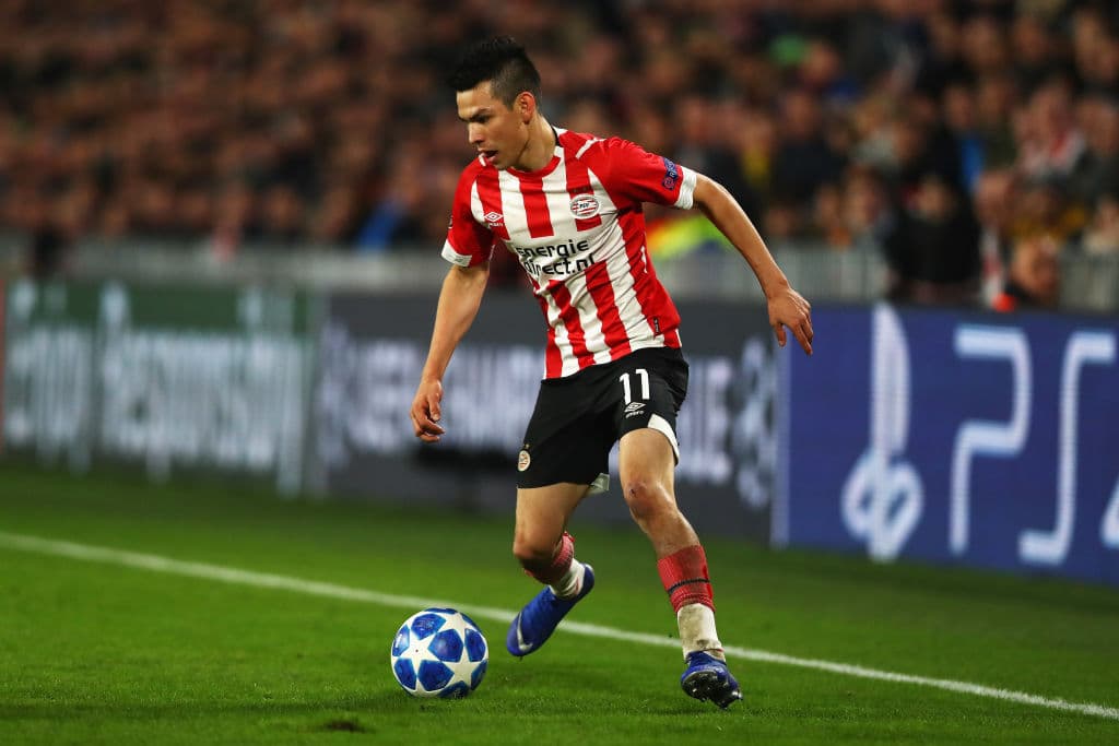 Pese a que el PSV se quedó en fase de grupos, el año pasado, ‘Chuky’ Lozano destacó entre la plantilla.