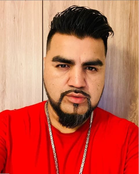 El 
<b><a href="https://www.univision.com/shows/la-reina-de-la-cancion/recuerdas-quienes-han-sido-vocalistas-de-banda-el-recodo-fotos#b6e77f2d0000" target="_blank">exvocalista de Banda El Recodo</a></b> también dejó saber qué pasaría si ganara o perdiera el Latin GRAMMY.