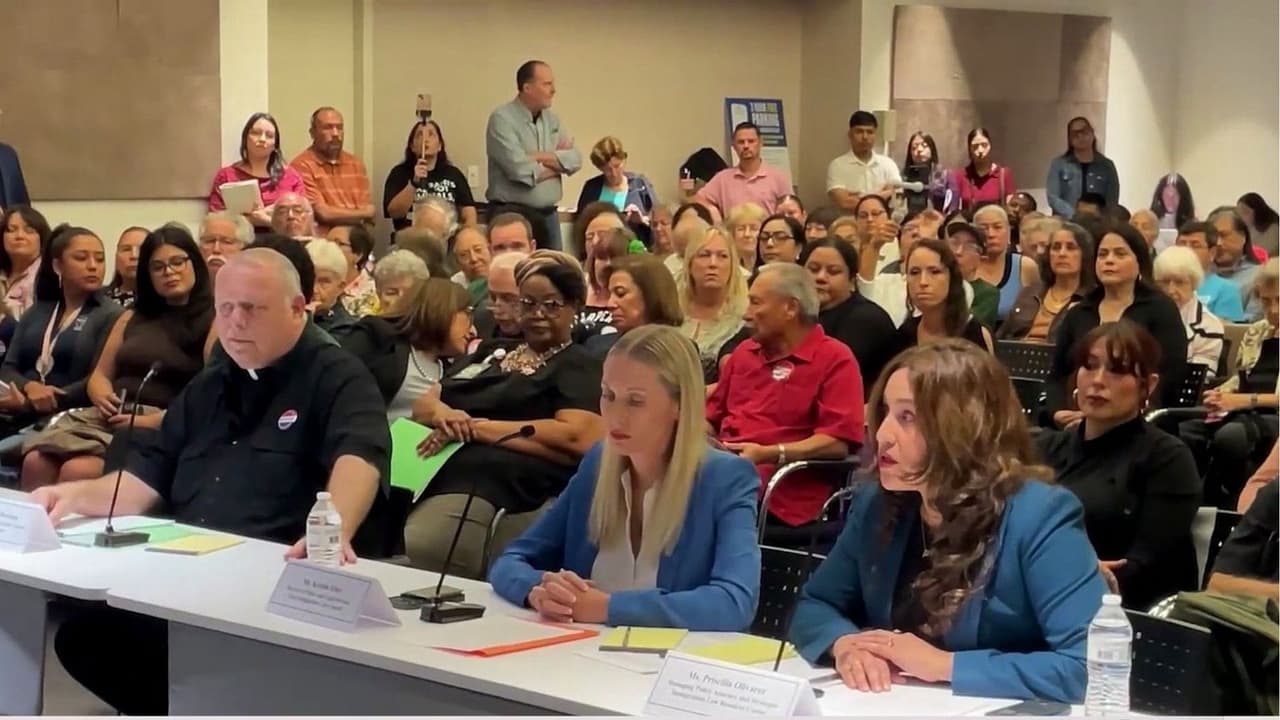 Preocupación en San Antonio por nuevo centro de ICE: El congresista Joaquín Castro encabeza debate