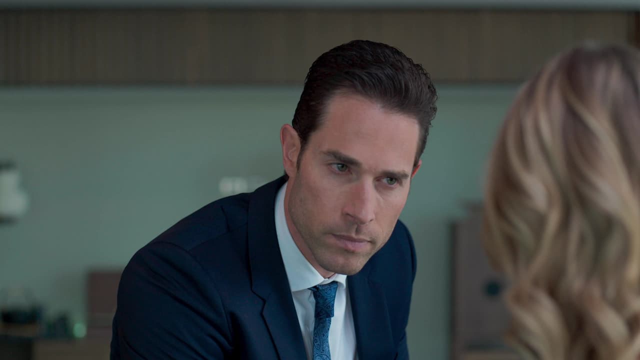 Mientras se enfrenta a Epigmenio Canseco y los enemigos que encuentra en el camino.