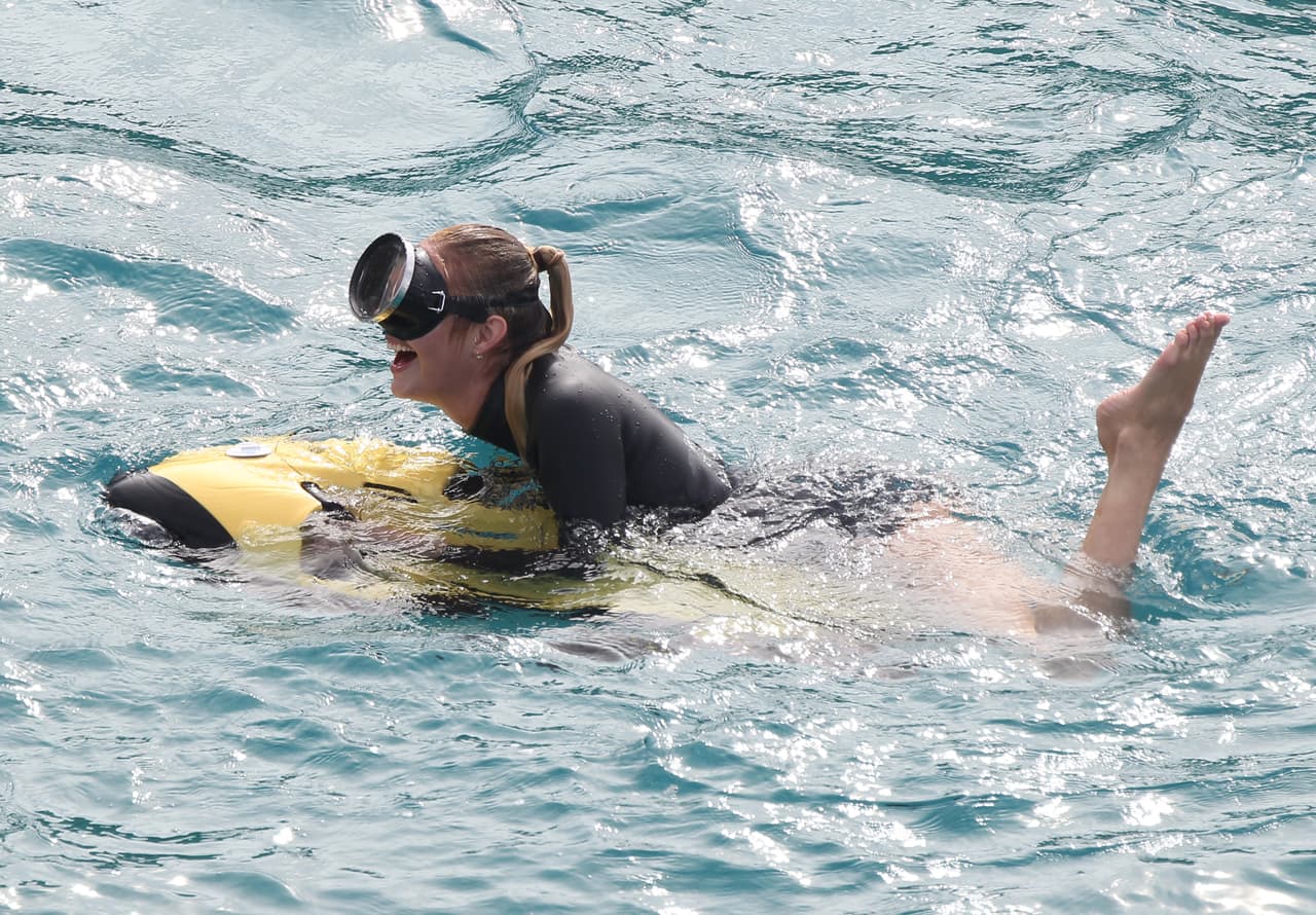 Y como toda una experta, la sirenita hizo su trabajo.