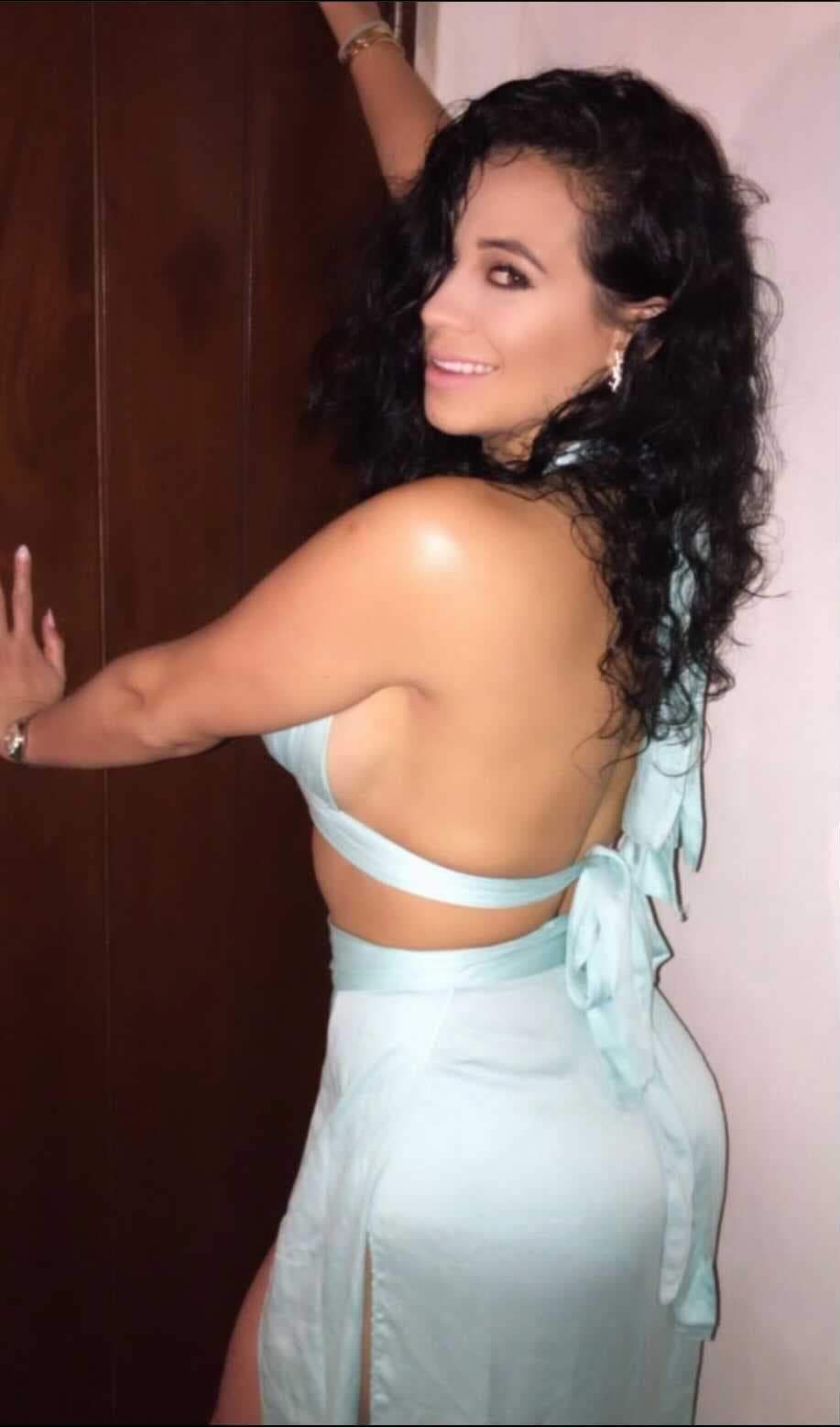 Y también se vistió elegantemente para salir de fiesta.