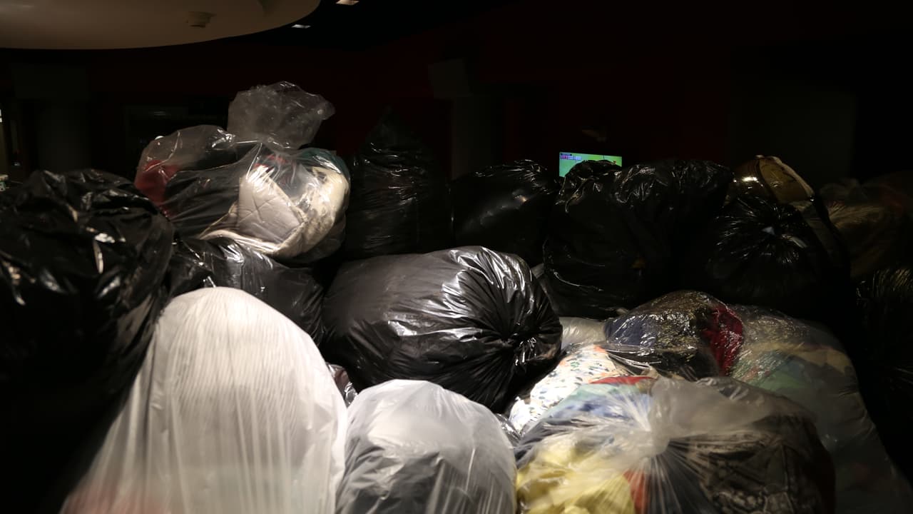 Raúl 'El Pelón', Carla Medrano y El Feo ya están en Texas y quedaron sin palabras por ver el apoyo de todos sus radioescuchas en Dallas.