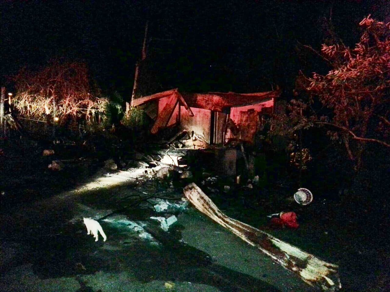 Posible mano criminal en fuego que cobró vida de madre e hijo discapacitado en Caimito