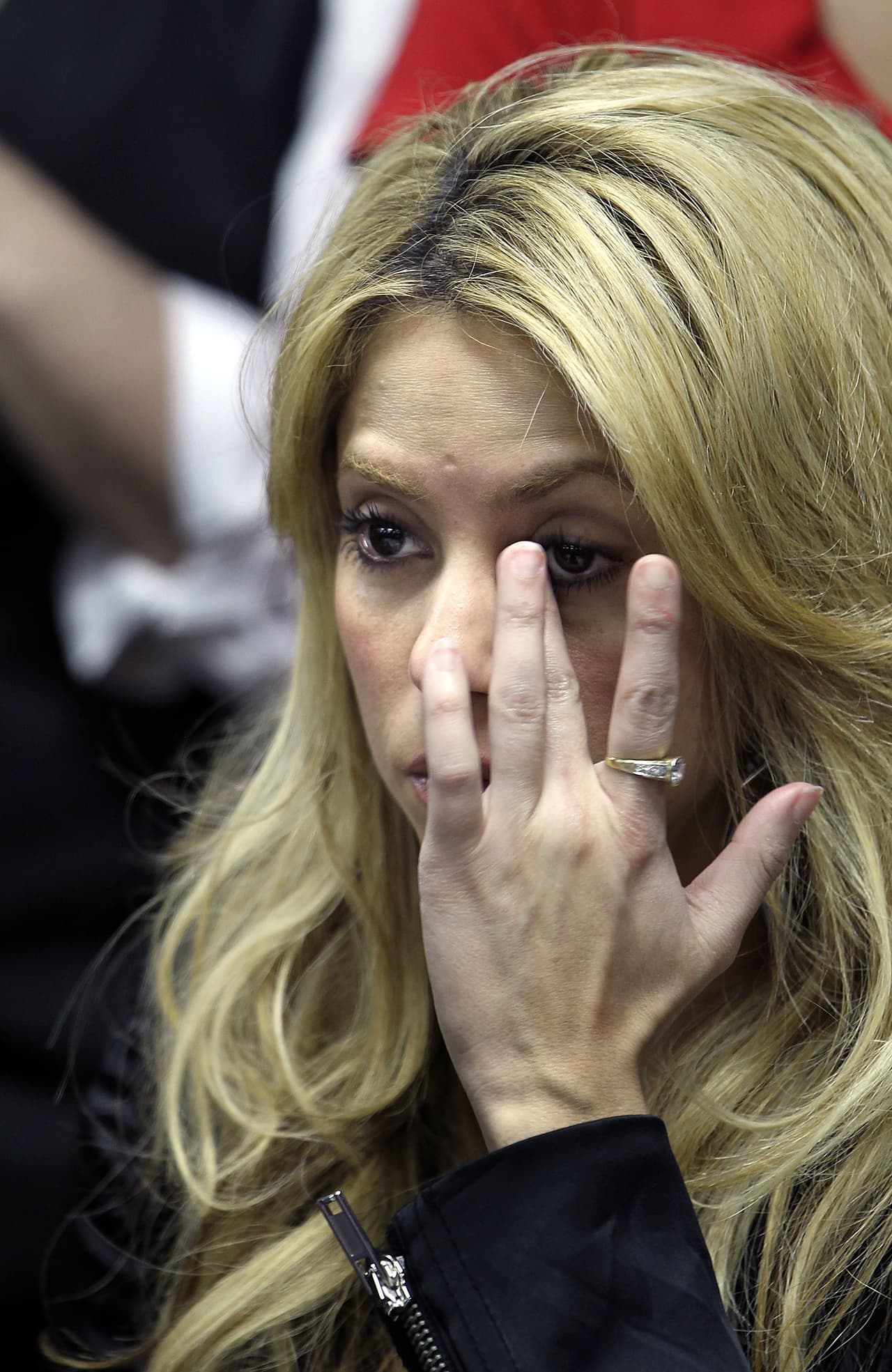 En medio de este panorama, Shakira se alista para presentarse en el espectáculo del medio tiempo del 
<b><a href="https://www.univision.com/shows/el-gordo-y-la-flaca/shakira-y-jlo-estan-listas-para-el-super-bowl-y-el-gordo-tiene-detalles-de-un-video-de-sus-ensayos-video" target="_blank">Super Bowl 2020</a></b> junto a Jennifer Lopez el próximo domingo 2 de febrero.