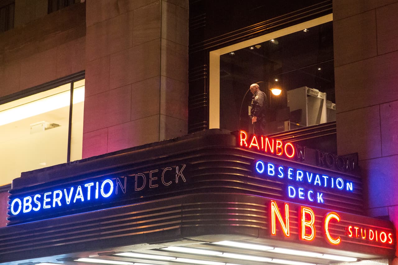 Varias estrellas musicales fueron las encargadas de dar alegría durante el encendido.