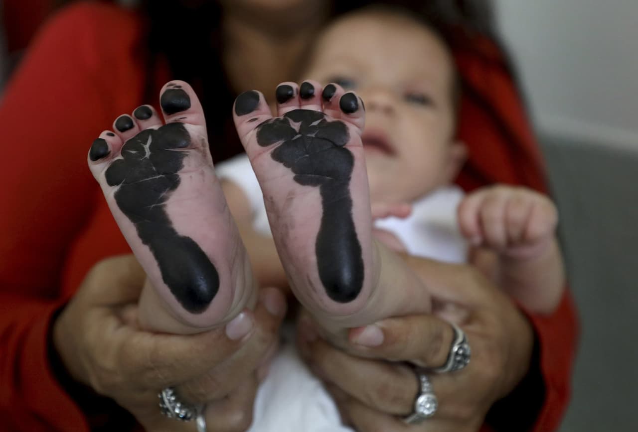Venezuela exodus raises worries of babies being stateless