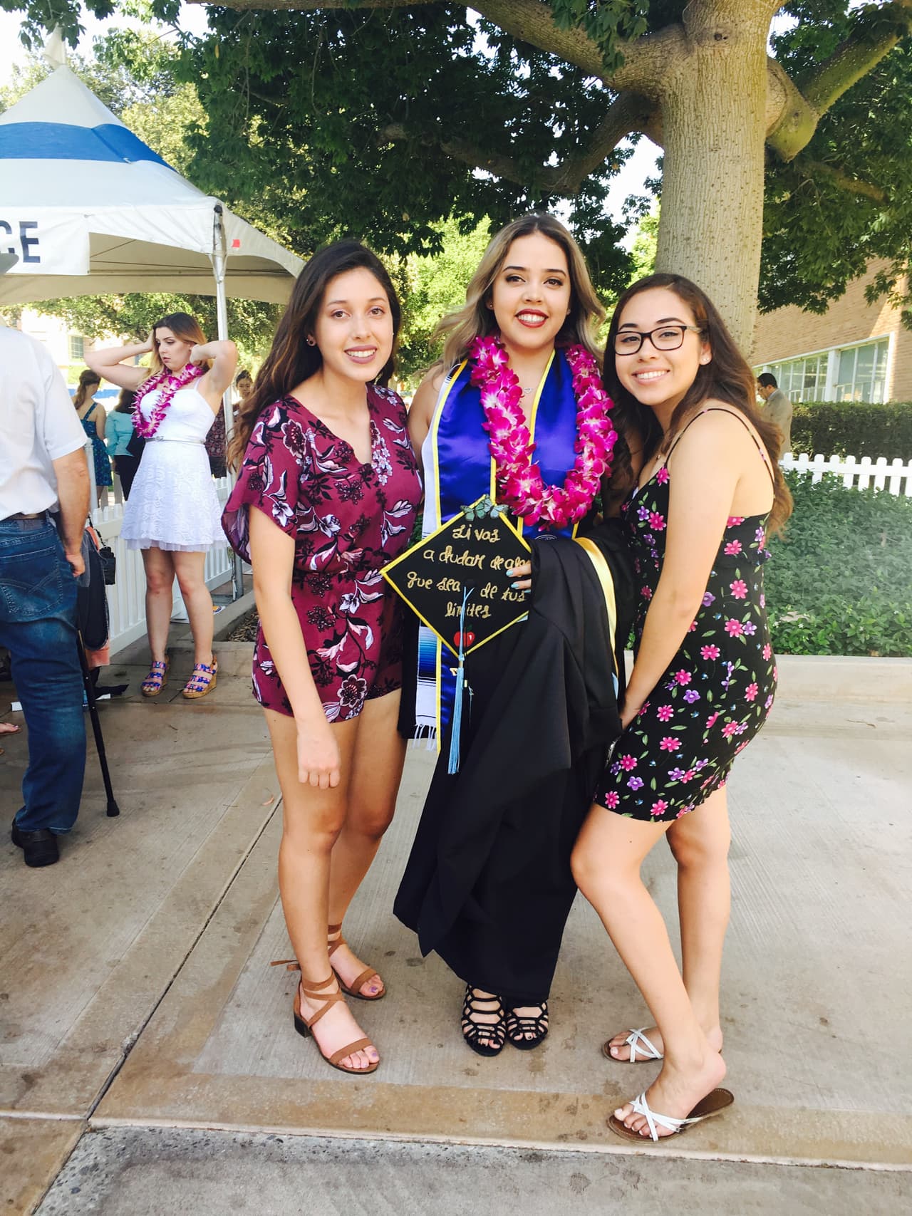 La joven hispana atribuye su éxito a los sacrificios y el apoyo de sus padres.