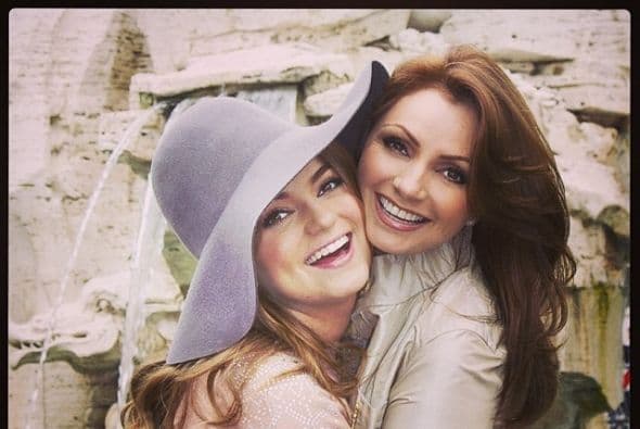 La hija de Angélica Rivera fue flecaha por Cupido.