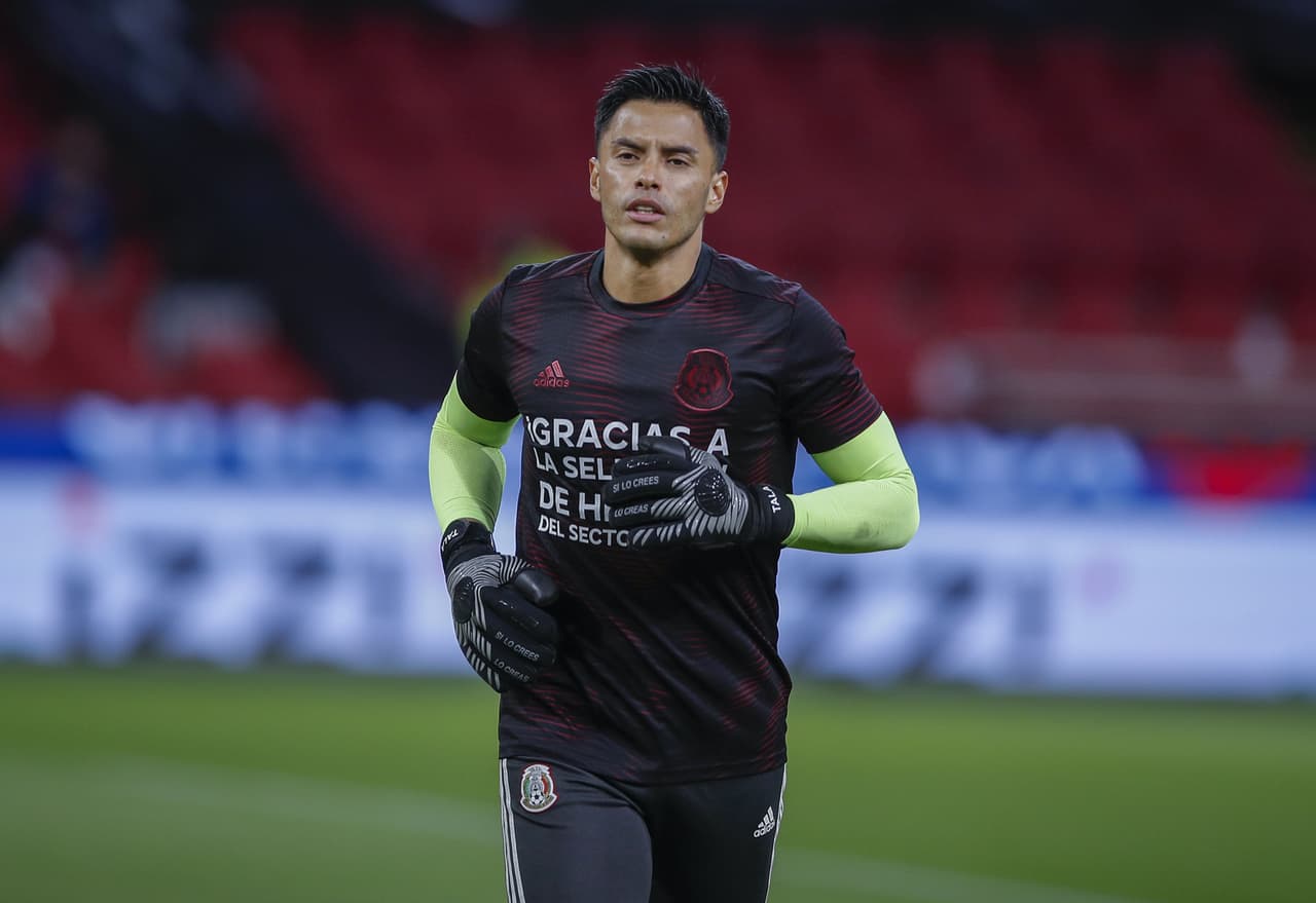 Talavera, el segundo portero más veterano en atajar con el Tri