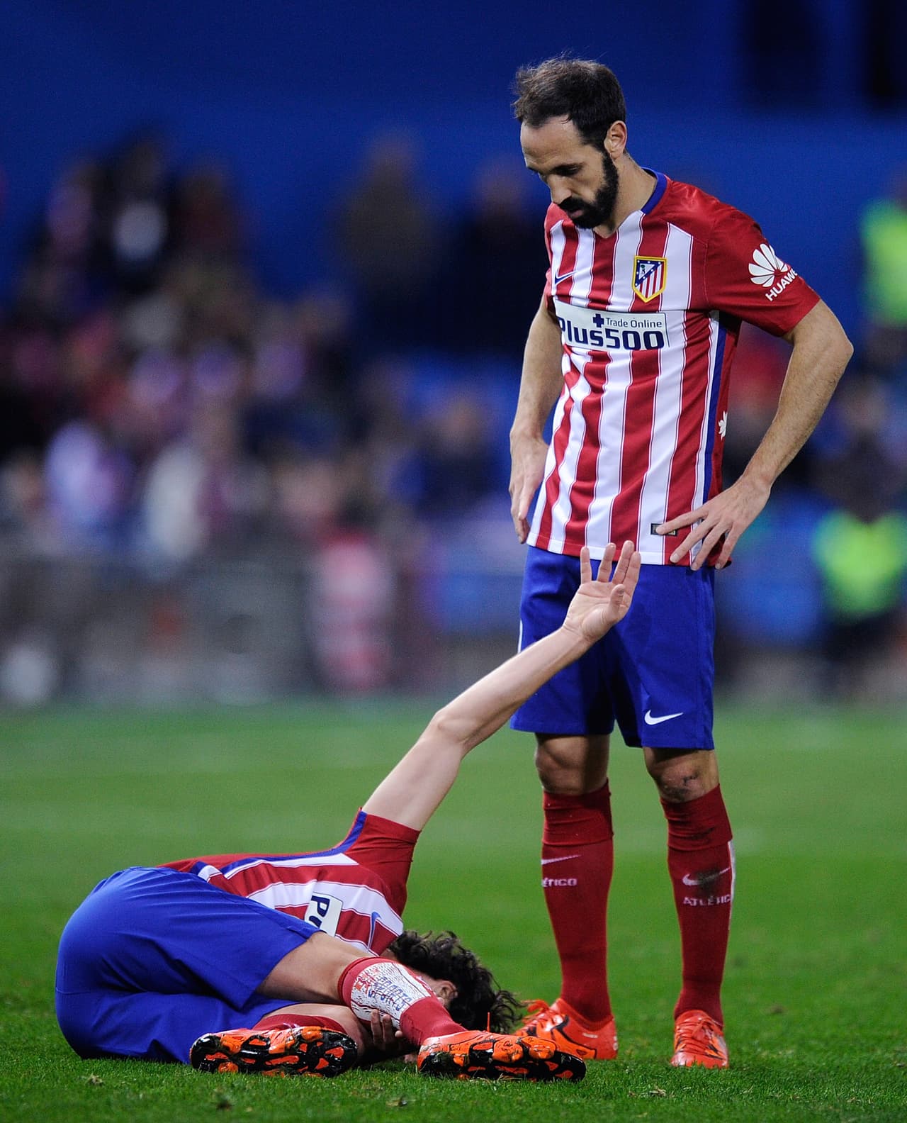 Tiago se fractura la tibia y podría perderse el resto de la temporada