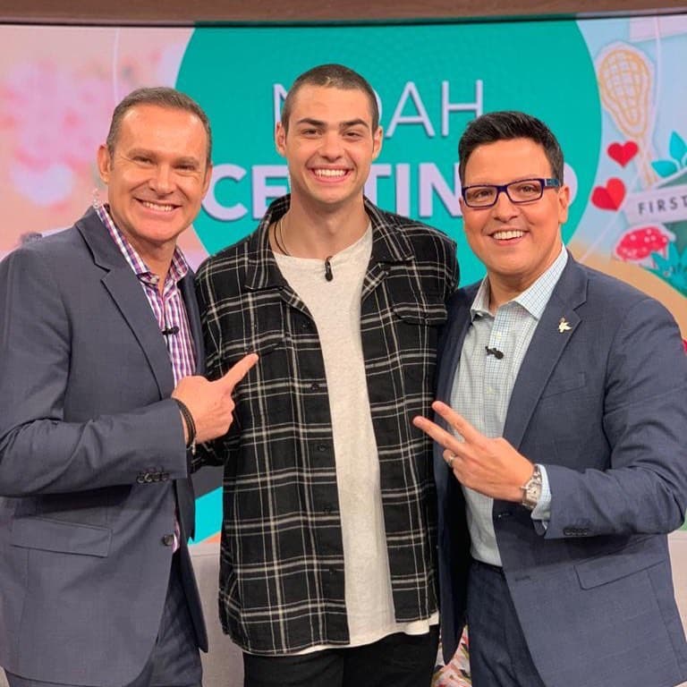 La primera entrevista para un medio de habla hispana de 
<a href="https://www.univision.com/shows/despierta-america/muy-bien-acompanado-de-sus-fanaticas-noah-centineo-responde-si-se-considera-el-nuevo-galan-de-hollywood-video">Noah Centineo</a> fue en Despierta América. Nos invitó a ver su nueva película 'To All the Boys: P.S. I Still Love You', secuela de la exitosísima 'To All the Boys I Loved Before', pero también nos reveló si se siente un galán.
<br>