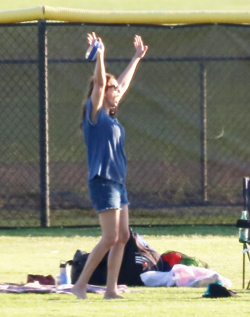 Hasta saltó de alegría.