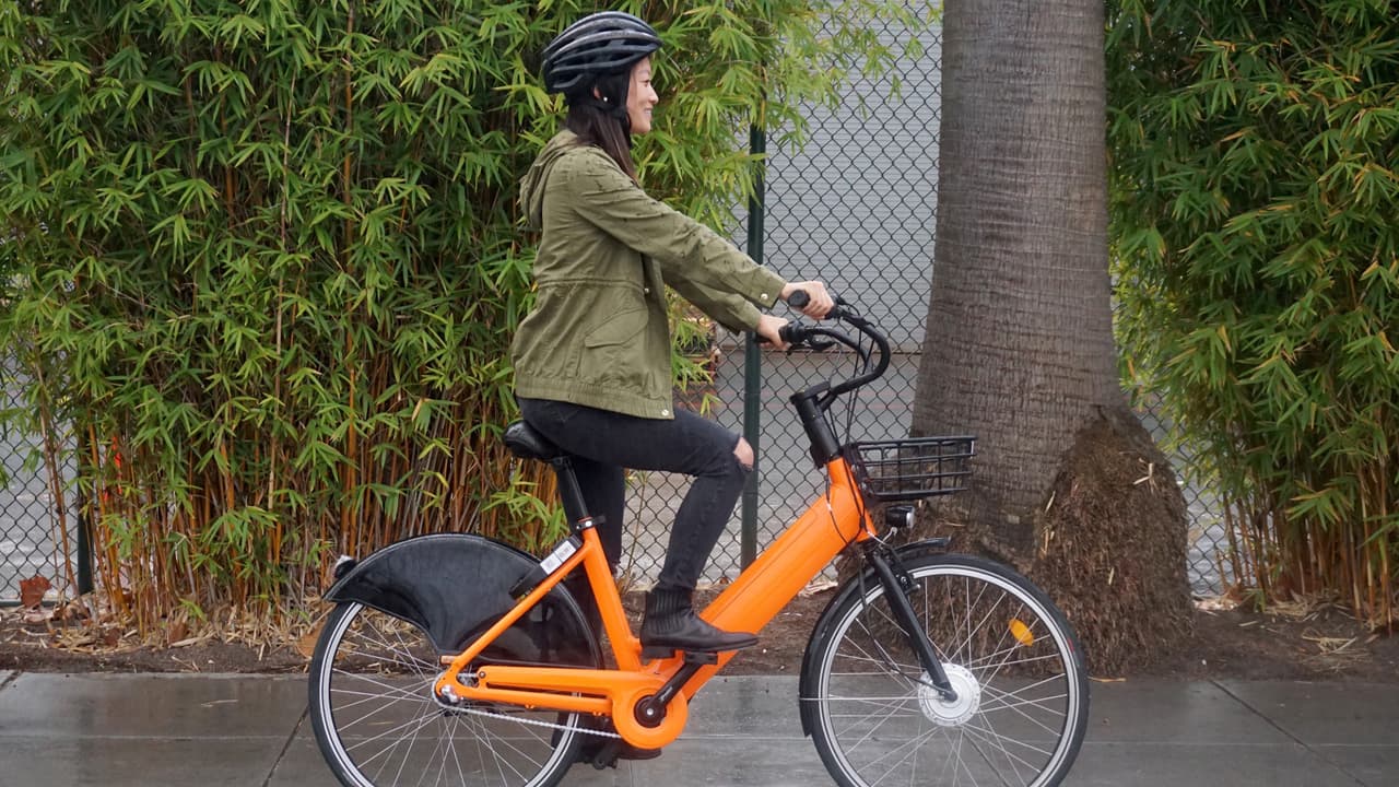 Ayuntamiento de Bakersfield considera programa de bicicletas eléctricas compartidas