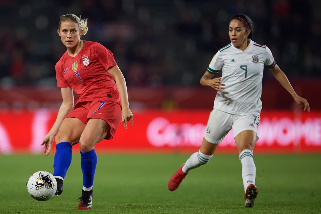 Con goles de Christen Press, Rose Lavelle y doblete de Samantha Mewis, Estados Unidos golea y elimina a México.