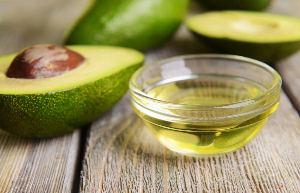 Aceite de aguacate. Eres de las cocinas algunas rectas a grandes temperaturas, debes probar este aceite.