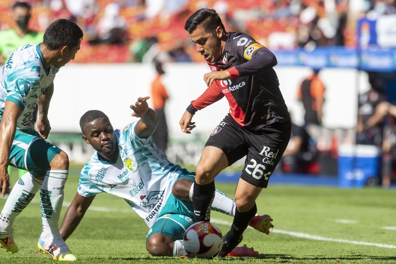 Atlas no pudo domar al León que sigue en franca mejoría en el Guardianes 2021.