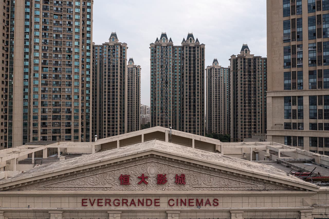 Evergrande City, en Wuhan. El FMI también explicó que los bancos más afectados en China por la crisis de esta compañía son en general los más pequeños. Sin embargo, si el problema se tradujera en una crisis general del sector inmobiliario, el aprieto sería ‘significativamente más grande’.