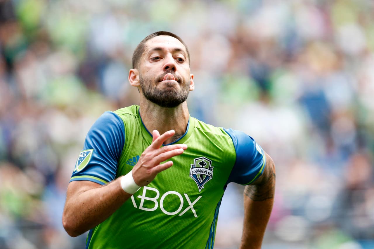 2) CLINT DEMPSEY | Es el jugador estadounidense que más camisetas vende en la MLS. El actual goleador vigente de la selección de EE.UU. siempre demuestra su pasión en la cancha.